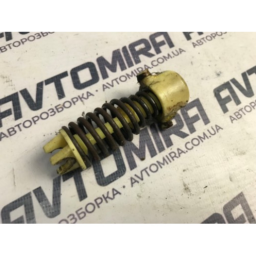 Пружина педалі зчеплення Ford Focus 3 2011-2017 1M517K576AB